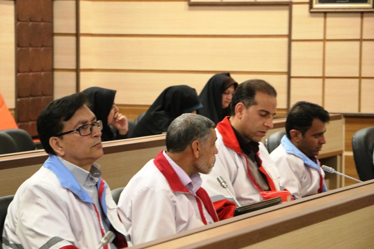 http://www.yazdfarda.com/media/news_gal/IMG_4089.JPG