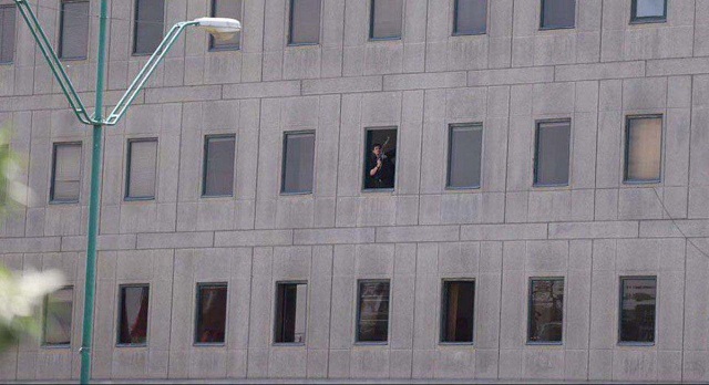 یزدفردا  تیراندازی در راهرو مجلس و حرم امام خمینی 