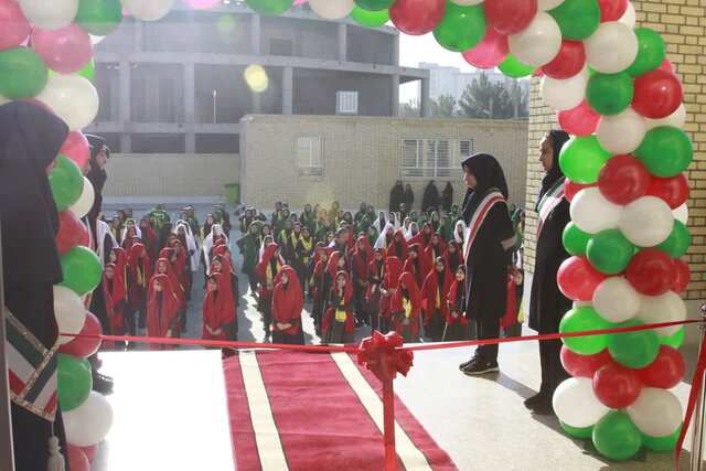 افتتاح ۵ واحد آموزشی در یزد با حضور وزیر آموزش و پرورش افتتاح ۵ واحد آموزشی در یزد با حضور وزیر آموزش و پرورش