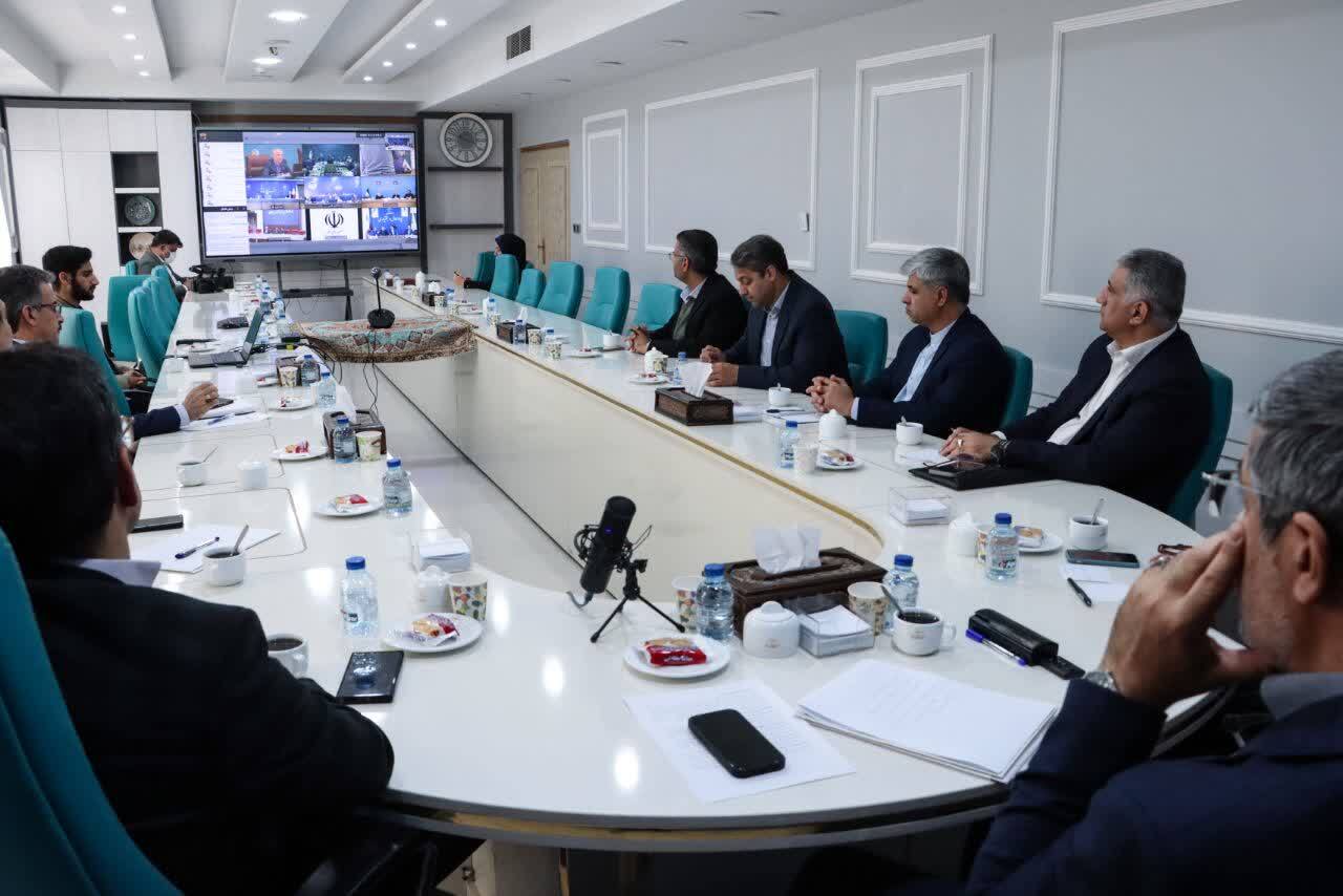 نشست برخط استانداران با وزیر کشور نشست برخط استانداران با وزیر کشور