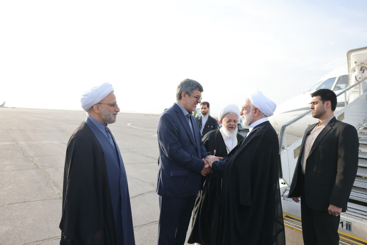 رئیس قوه قضاییه وارد یزد شد رئیس قوه قضاییه وارد یزد شد