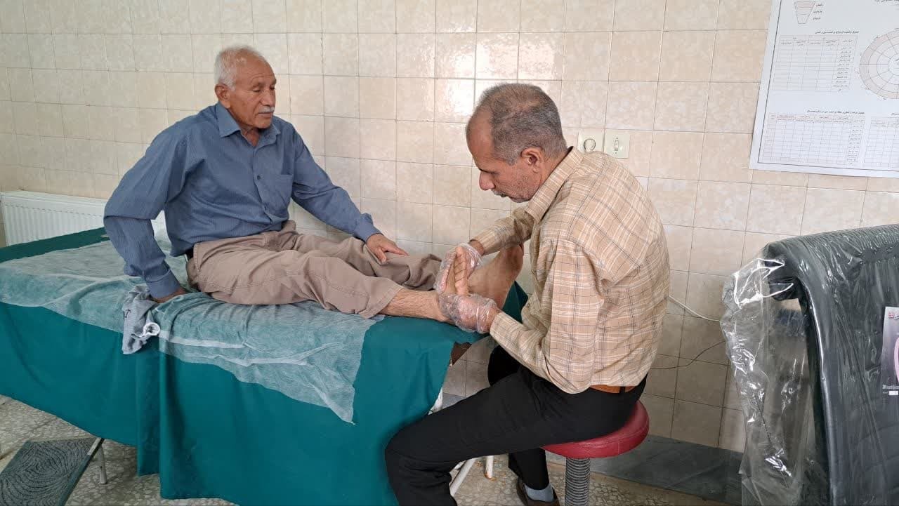 ویزیت رایگان بیماران دیابتی در عقدا
