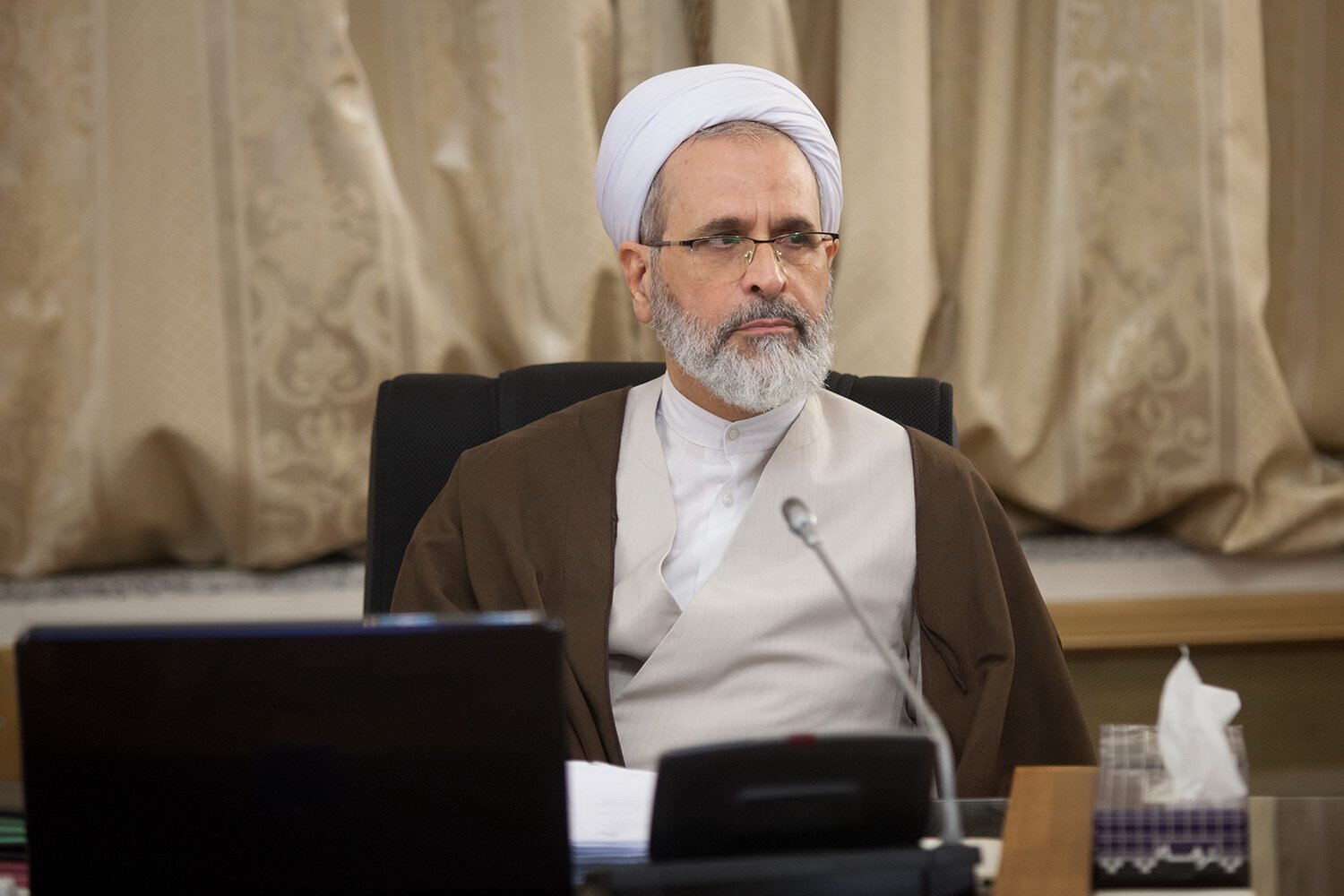 زیرساخت‌های سفر جهانیان به حرم امام رضا (ع) افزایش یابد