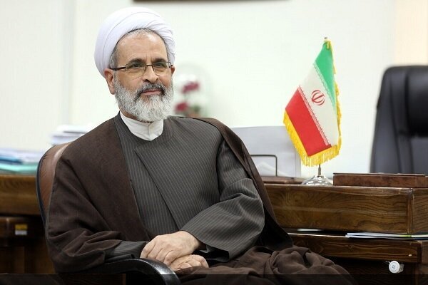 پیام آیت الله اعرافی به مناسبت گرامیداشت روز جهانی داوطلب