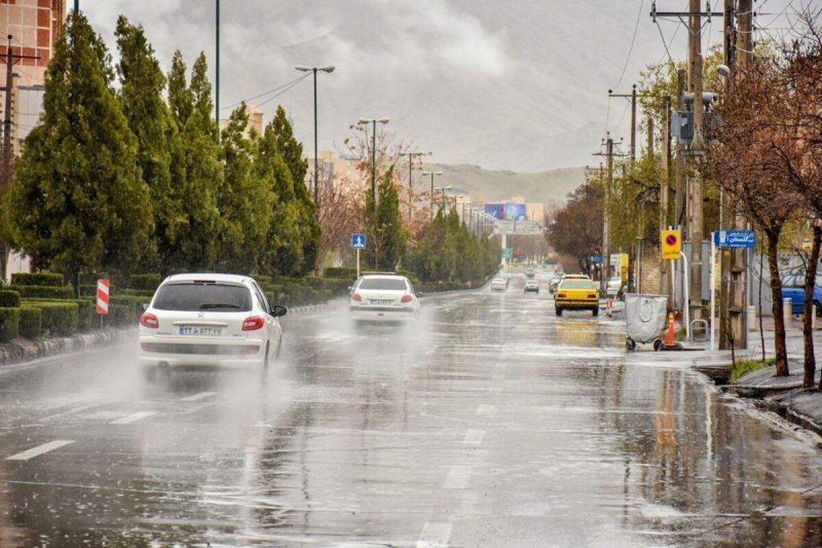 بارش‌ها در نیمه شمالی و شرقی استان یزد ادامه دارد