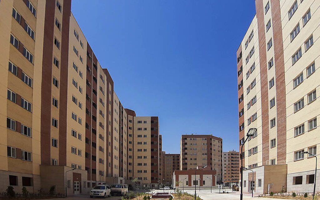 تحویل مسکن کارگری در سالجاری