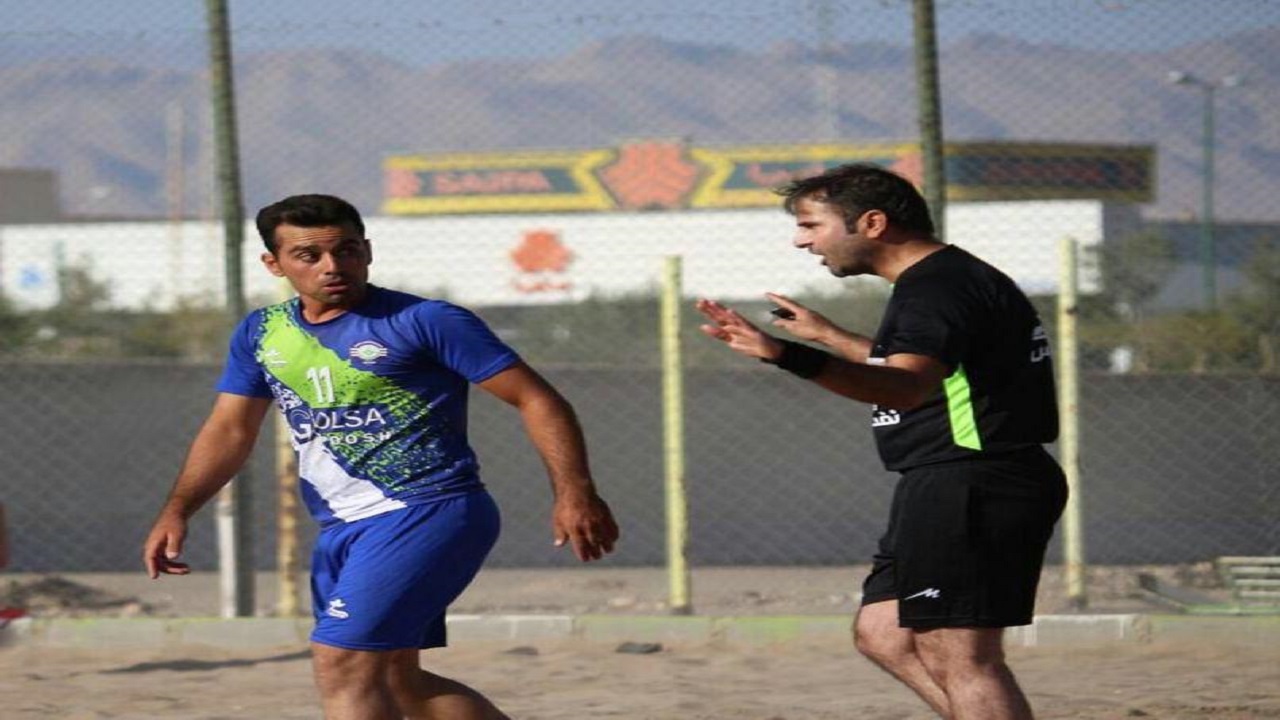 مصاف کویرنشینان و فرش حداد اصفهان در لیگ برتر فوتبال ساحلی ایران
