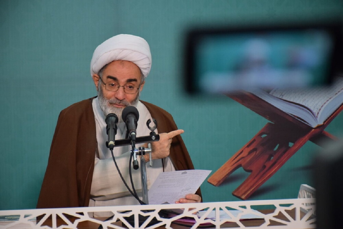 فقر و گرانی و فساد امتحان الهی است