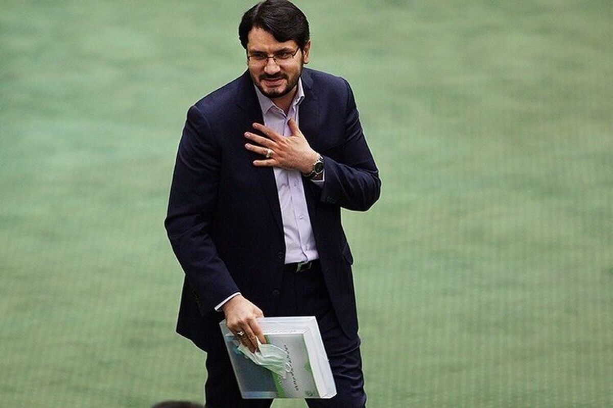 فیلم| واکنش معنادار میثم نیلی به ادعای کاندیداتوری مهرداد بذرپاش