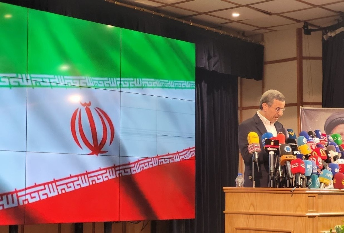 فیلم| اولین قانون‌شکنی صریح احمدی‌نژاد بعد از کاندیداتوری