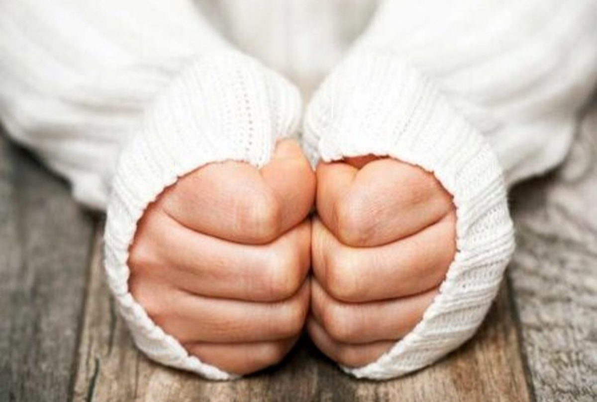 دست و پای سرد نشانه کمبود کدام ویتامین است؟