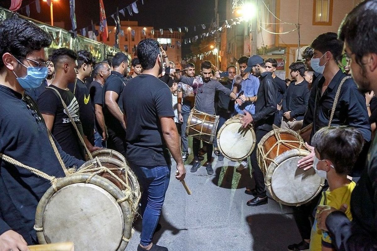 فیلم| دمام‌زنی بوشهری‌ها در سوگ حادثه بندرعباس