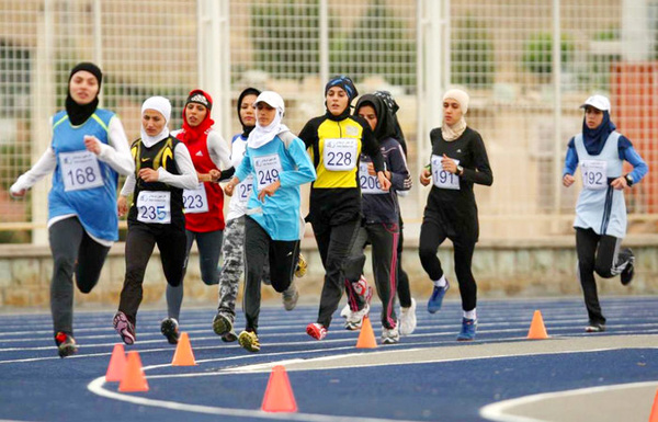 افتخارآفرینی دختران دونده یزد در رقابت‌های کشور