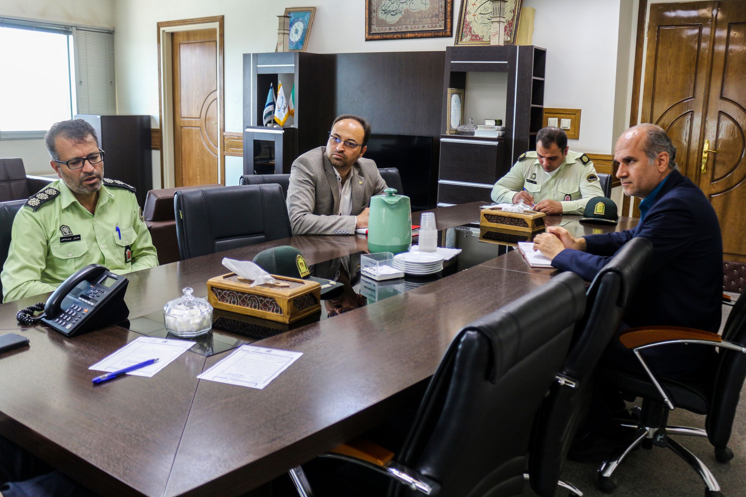 فرمانده نیروی انتظامی یزد از سرپرست مخابرات تقدیر کرد