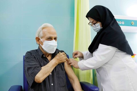 واکسینه شدن ۳۵ هزار نفر از سالمندان یزدی