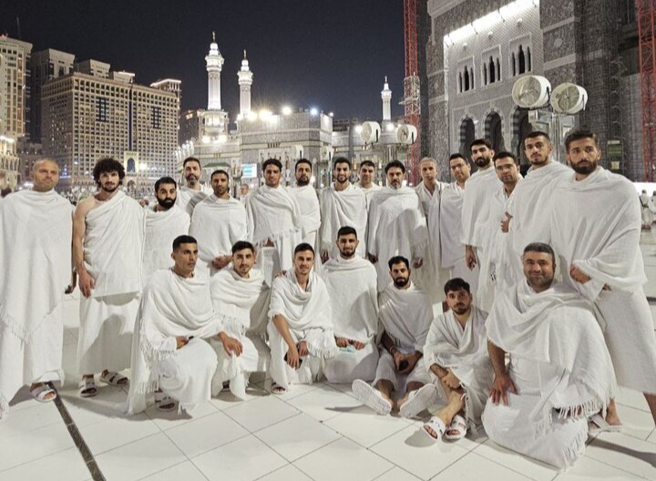 کاروان پرسپولیس به زیارت خانه خدا رفت