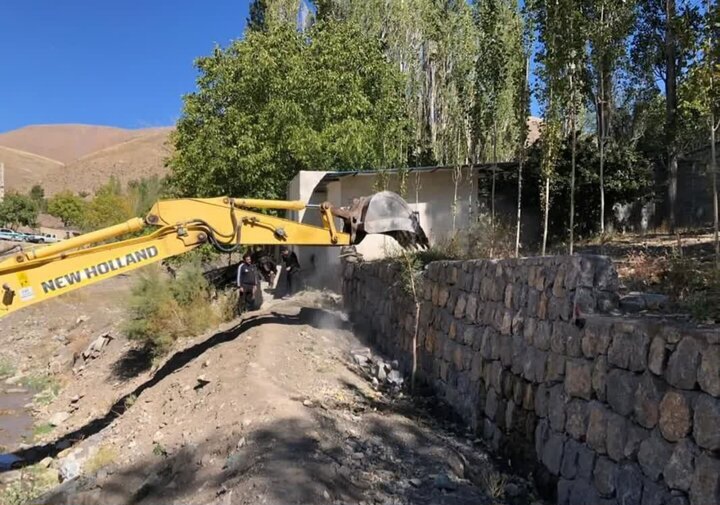 ممنوعیت ساختوساز در حریم رودخانههای یزد؛ جریمه و پیگرد قانونی دارد ممنوعیت ساختوساز در حریم رودخانههای یزد؛ جریمه و پیگرد قانونی دارد