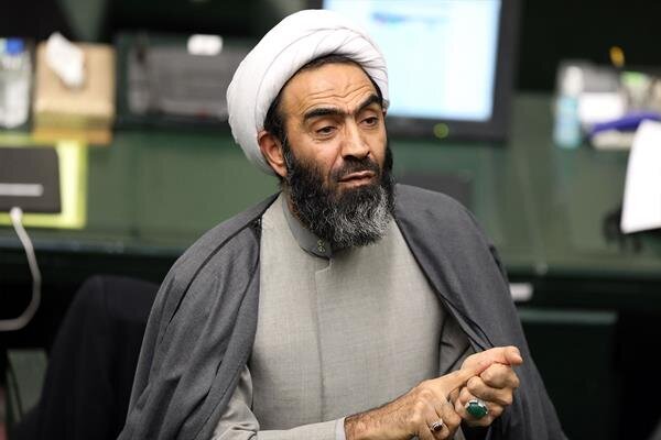 تذکر یک نماینده مجلس درباره لایحه عفاف و حجاب/ قالیباف: با اولویت دنبال می کنیم