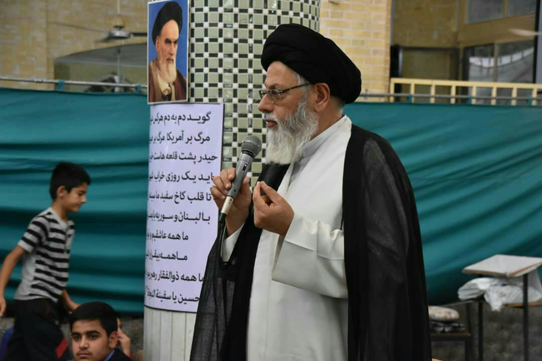 تمام امکانات نماز جمعه در اختیار ستاد کرونا قرار می‌گیرد