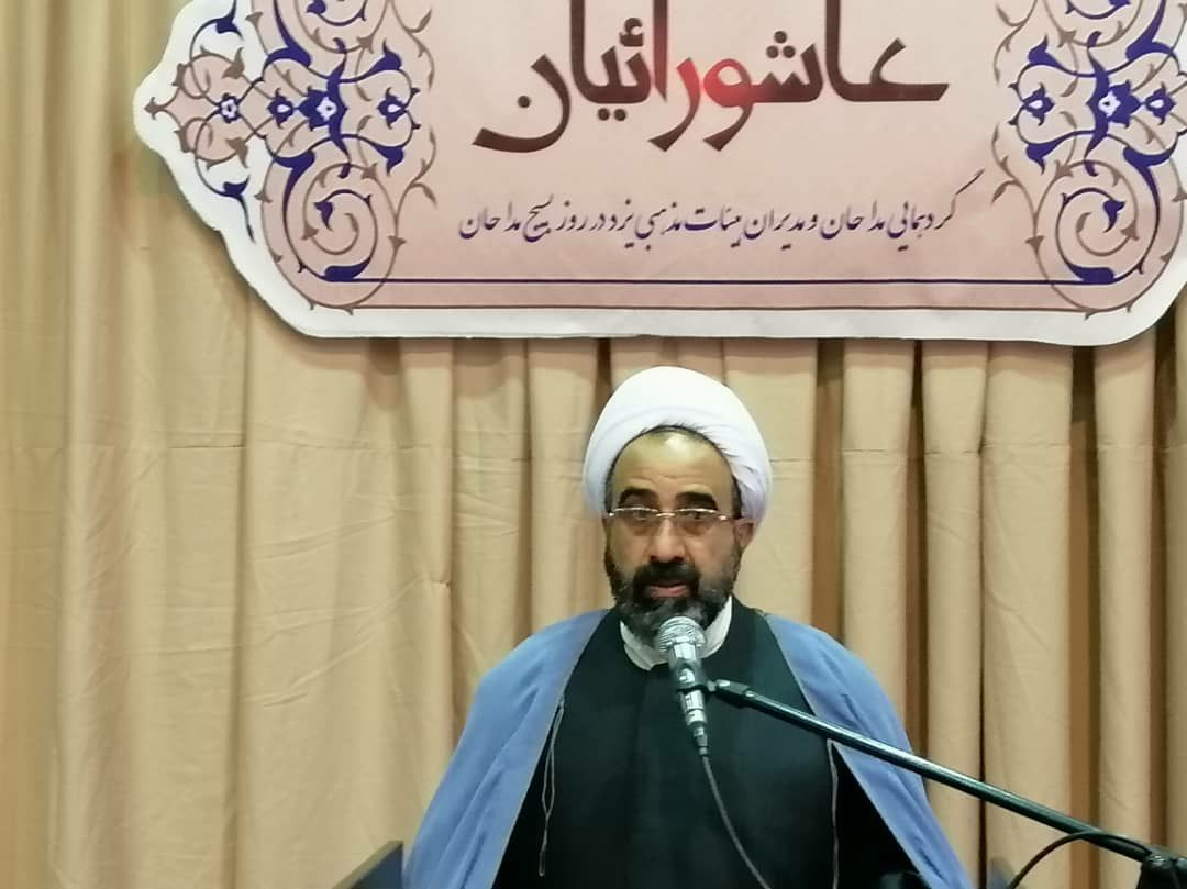 مداحان و مدیران هیئت‌های مذهبی افسران جنگ نرم هستند