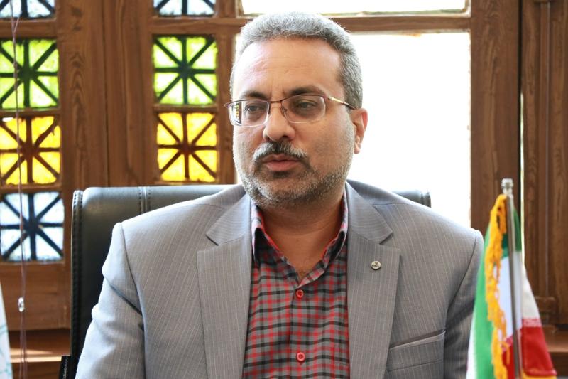 معاون برنامه ریزی و توسعه سرمایه انسانی شهرداری یزد تصریح کرد: مناقصه تجمیع خدمات بیمه ای شهرداری های استان منجر به کاهش هزینه ها شد