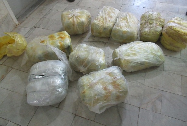 قاچاقچیان با 108 کیلو تریاک در "مهریز" دستگیر شدند