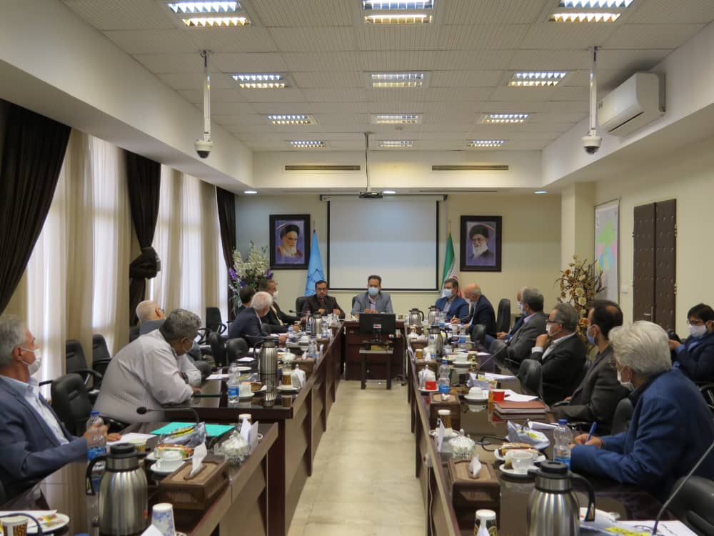 تولیدکنندگان هنوز چیزی از رفع موانع جهش تولید ندیده‌اند!