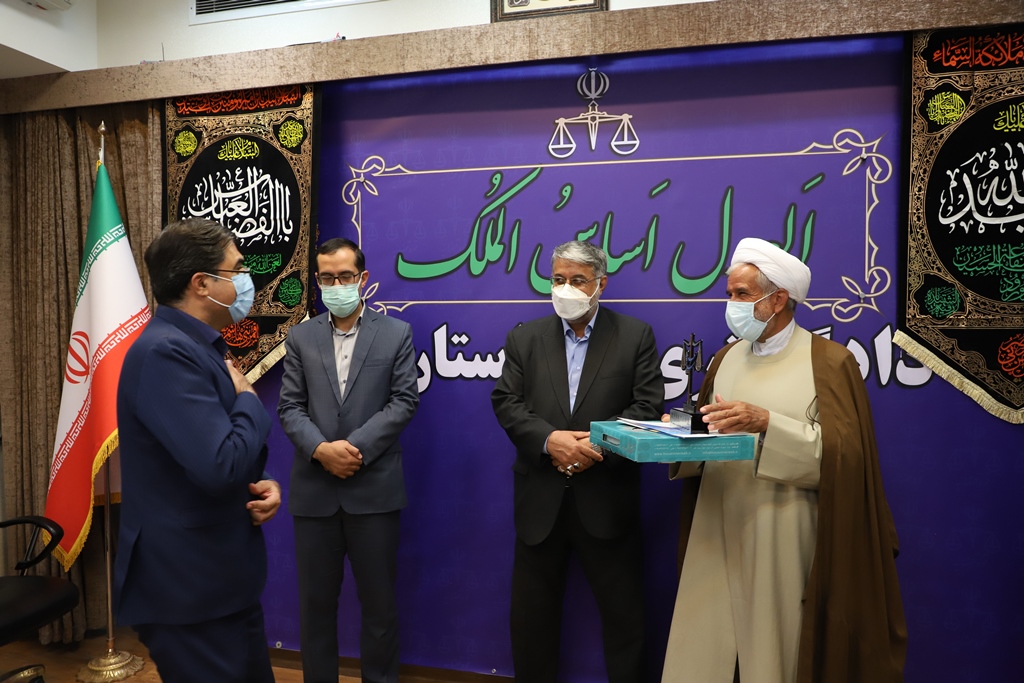 تقدیر از نقش به سزای سازمان فرهنگی اجتماعی ورزشی شهرداری یزد در برگزاری جشنواره رسانه و عدلیه
