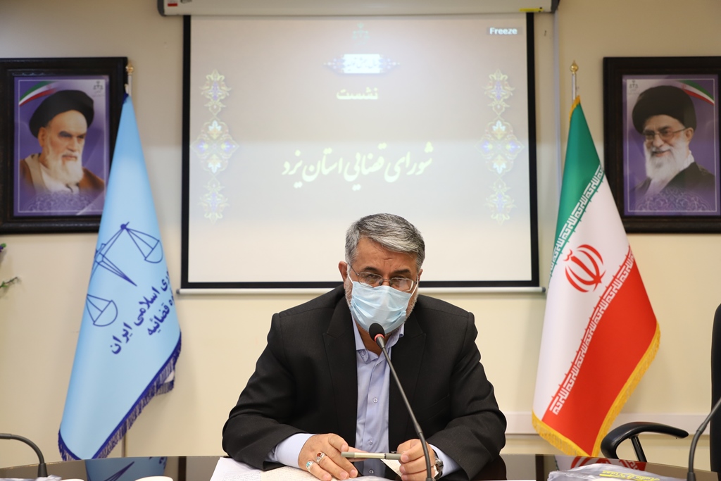 احترام به بزرگان و پيشکسوتان وظيفه اي اجتماعي است