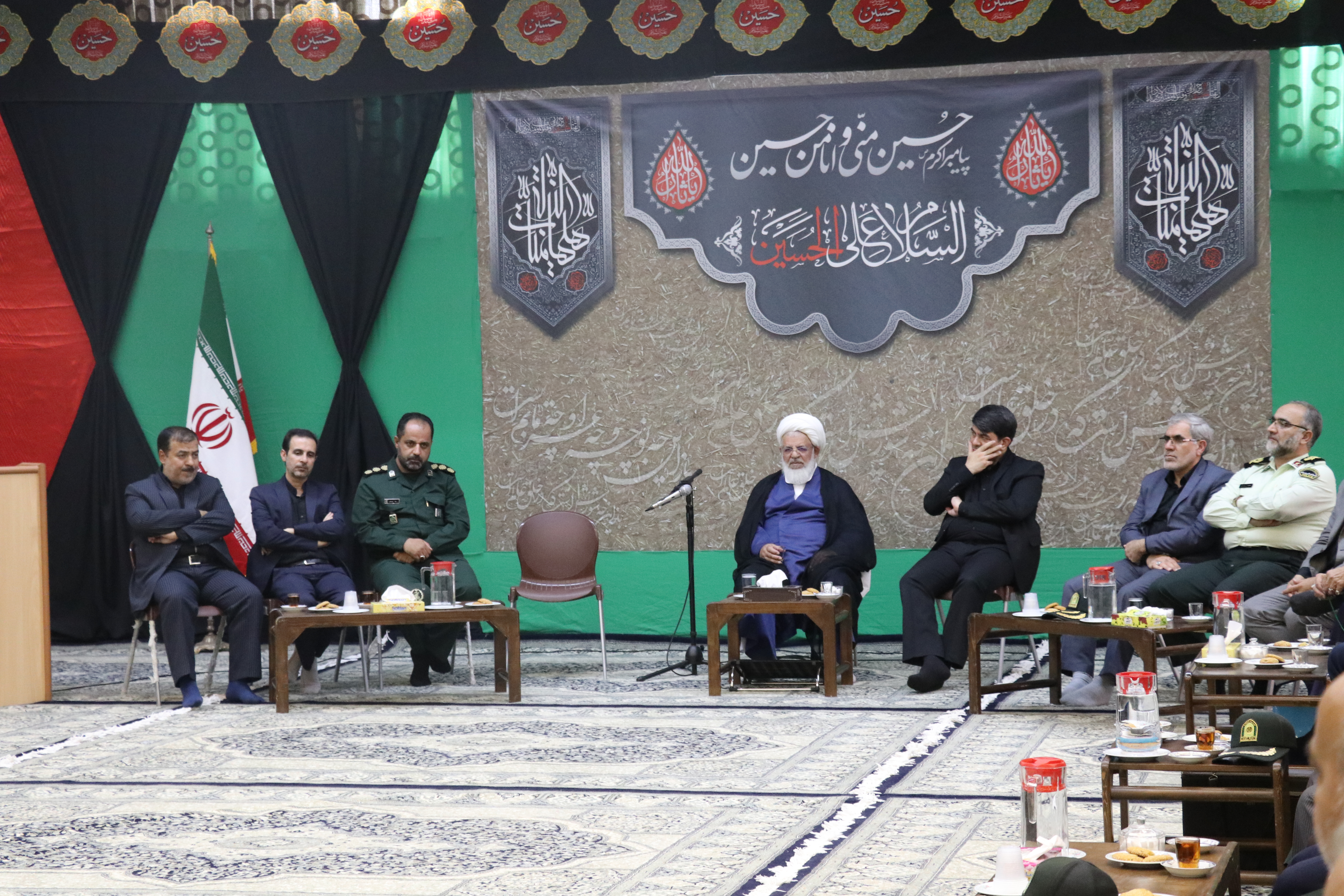 تجلیل از دست اندرکاران ومسئولان صداوسیما در اجلاس بین المللی پیرغلامان حسینی
