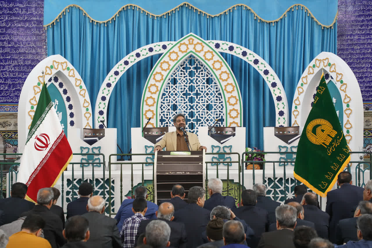 مراسم سال تحویل در امامزاده سید جعفر محمد(ع) یزد برگزار شد