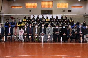 مراسم رونمایی از لباس تیم والیبال باشگاه جوانان زرتشتی یزد با حضور مدیرکل ورزش و جوانان استان