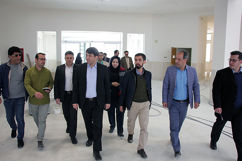 بازدید استاندار یزد از پروژه در حال تکمیل کتابخانه مرکزی یزد