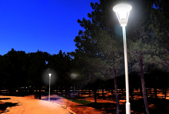 بهسازی و اصلاح روشنایی بوستان شهدا با رویکرد صرفه جویی در مصرف انرژی