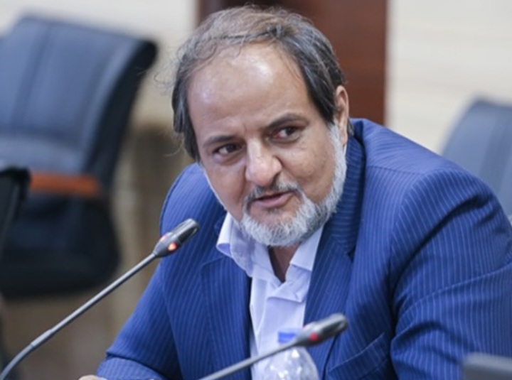 پاسخ جوان مطالبه گر بی نام اردکانی به سردبیر یزدفردا و جوابی کوتاه