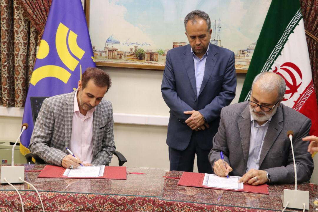  انعقاد تفاهم نامه همکاری اداره کل آموزش فنی وحرفه ای استان یزد و صدا و سیمای مرکز یزد