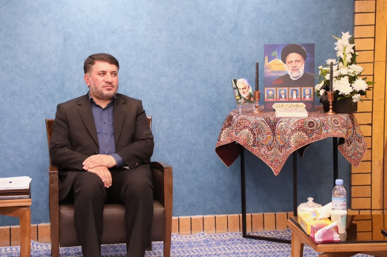 بروزرسانی محورهای صنعتی، بازرگانی و اقتصادی سند یزد نوین با محوریت جوانان