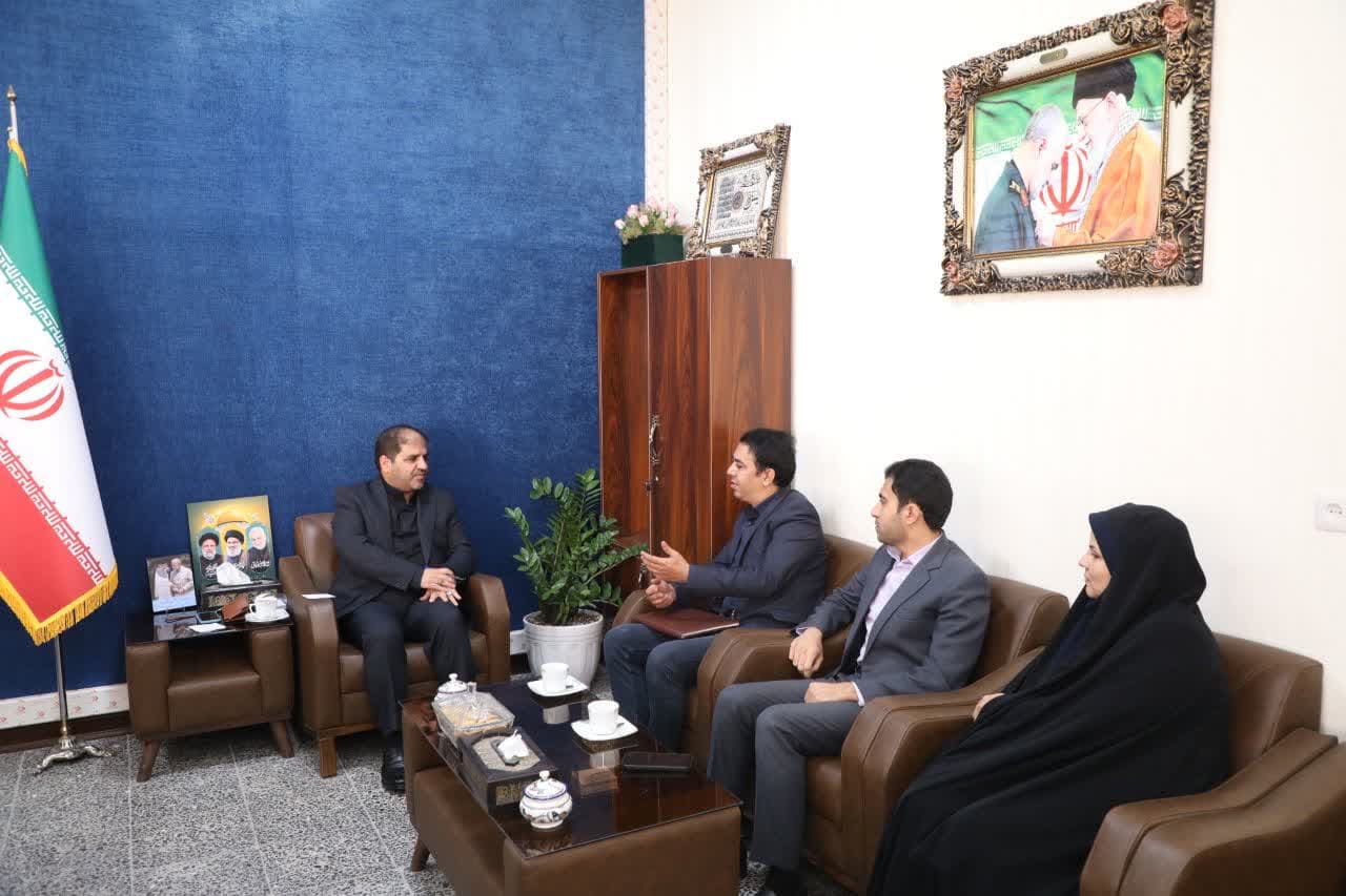 دیدار اعضاء هیئت مدیره خانه مطبوعات استان با سرپرست معاونت سیاسی، امنیتی و اجتماعی استاندار یزد