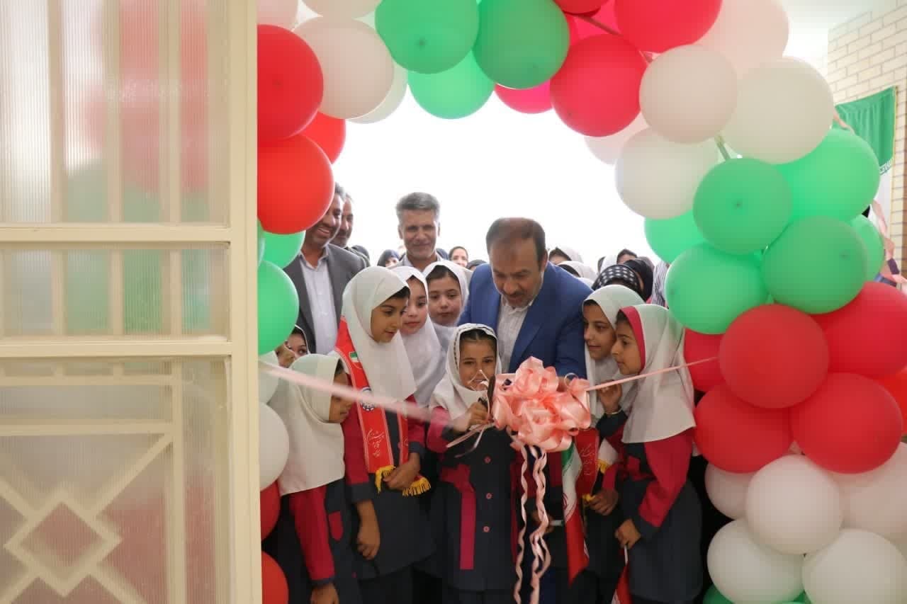 افتتاح آموزشگاه 12 کلاسه شهید مدرس