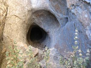 غارهای یزد، نمادهایی از دوران غارنشینی
