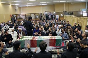 گزارش تصویری:شهید گمنام در مراسم  شهادت امام موسی کاظم (ع) در دفتر امام جمعه یزد 