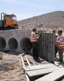 78 آبنما از محور اصفهان – پیرحاجات منتظر اعتبار/عملیات تبدیل آبنما به پل در محور حلوان پایان یافت