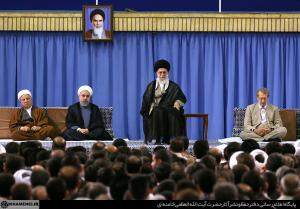 ديدار رهبر معظم انقلاب اسلامي با مسئولان نظام و سفيران كشورهاي اسلامي 