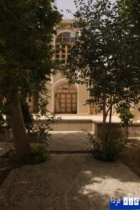 سفر به خاتم (9): گزارش تصویری :عمارتی  قدیمی معروف به خانه دکترصالحی