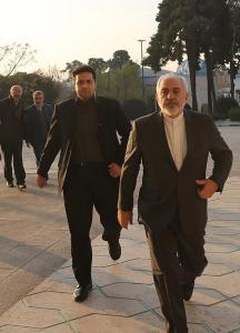 گزارش تصویری : استقبال از ظریف در مجلس 