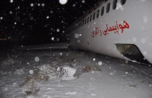 سانحه هوایی  در فرودگاه مشهد (تصاویر)