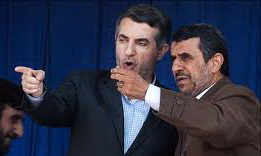 مشایی: کار سیاسی نمی کنم/شهرداري بنرهاي احمدي‌نژاد را جمع كرد؟