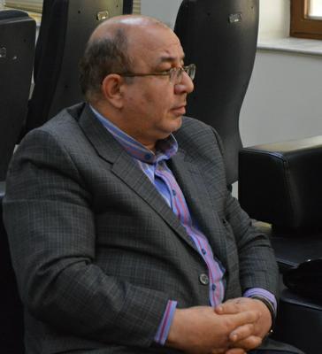 دکتر کاشفی عضو شورای شهر:عدم اجرای برخی پروژه‌ها سبب شده که بازاریان  به قولهای شورای شهر و شهرداری بدبین شوند