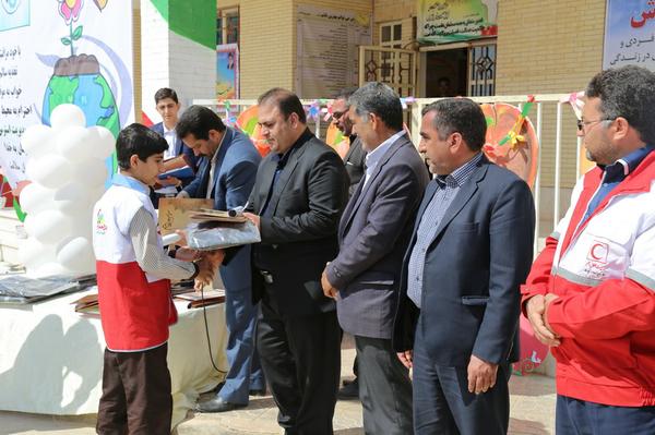 اولین دوره جشنواره سفیران سلامت ویژه پسران در بافق برگزار شد