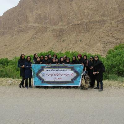 برگزاری اردوی گردشگری و کویرنوردی توسط اعضای کانون دانشجویی هلال احمر در دانشگاه علم و هنر یزد